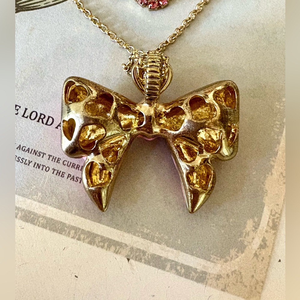 EUC RARE HTF Betsey Johnson Vintage Pink Bow Necklace - Picture 7 of 7